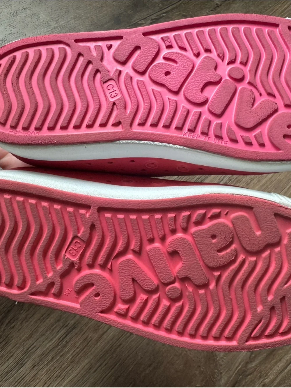 Native Kids Jefferson Slip-On Shoes in Pink